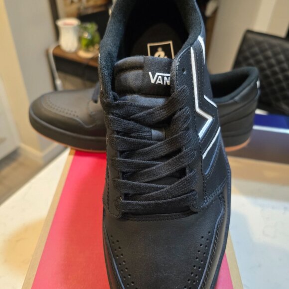 VANS LOWLAND 2.0 SNEAKERS SHOES Black / White VN000D6RB8C MENS SZ 10 SKATEBOARD - Picture 2 of 14